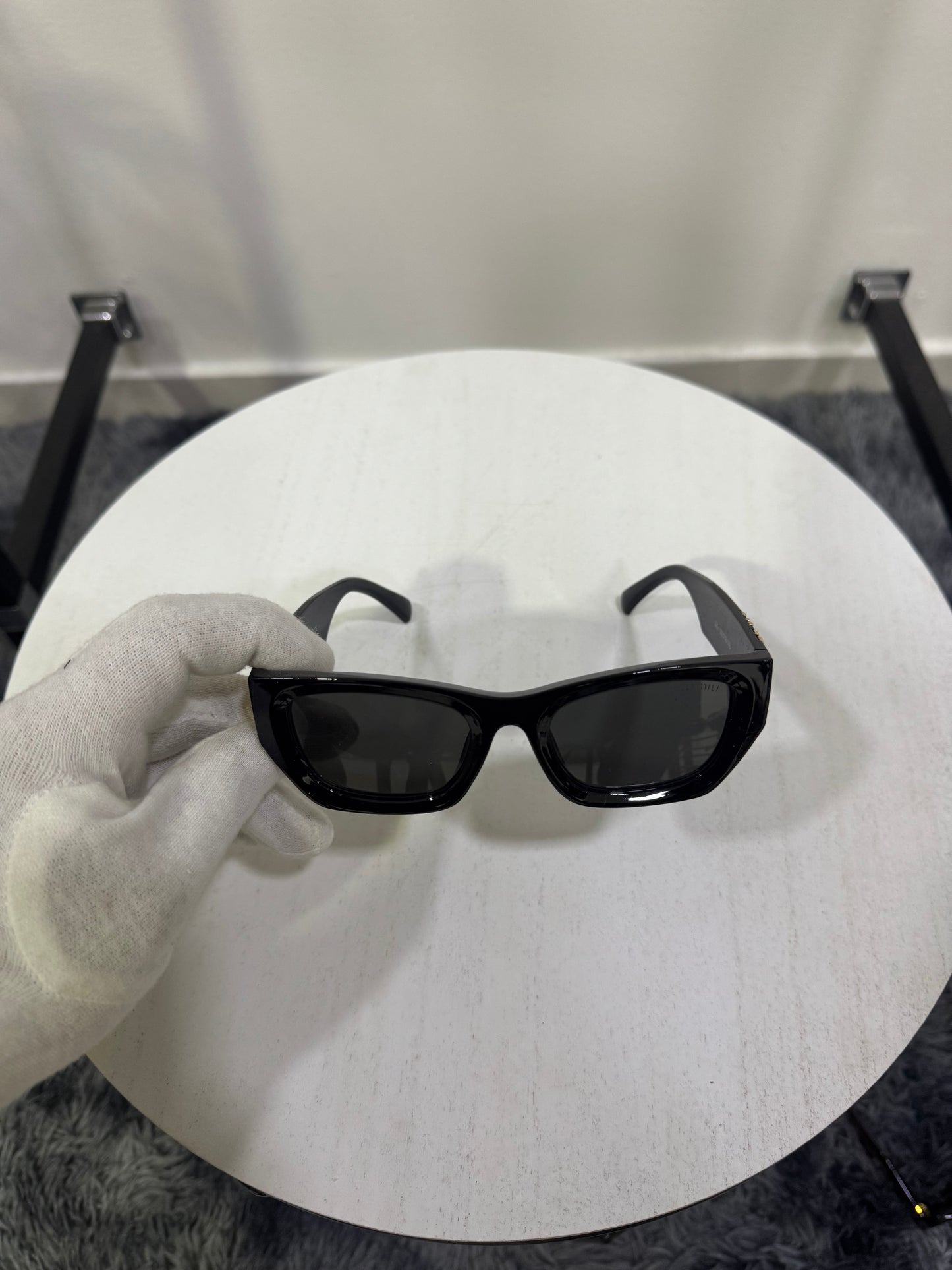 Occhiali da sole Miu Miu MU 09WS (1AB5S0)