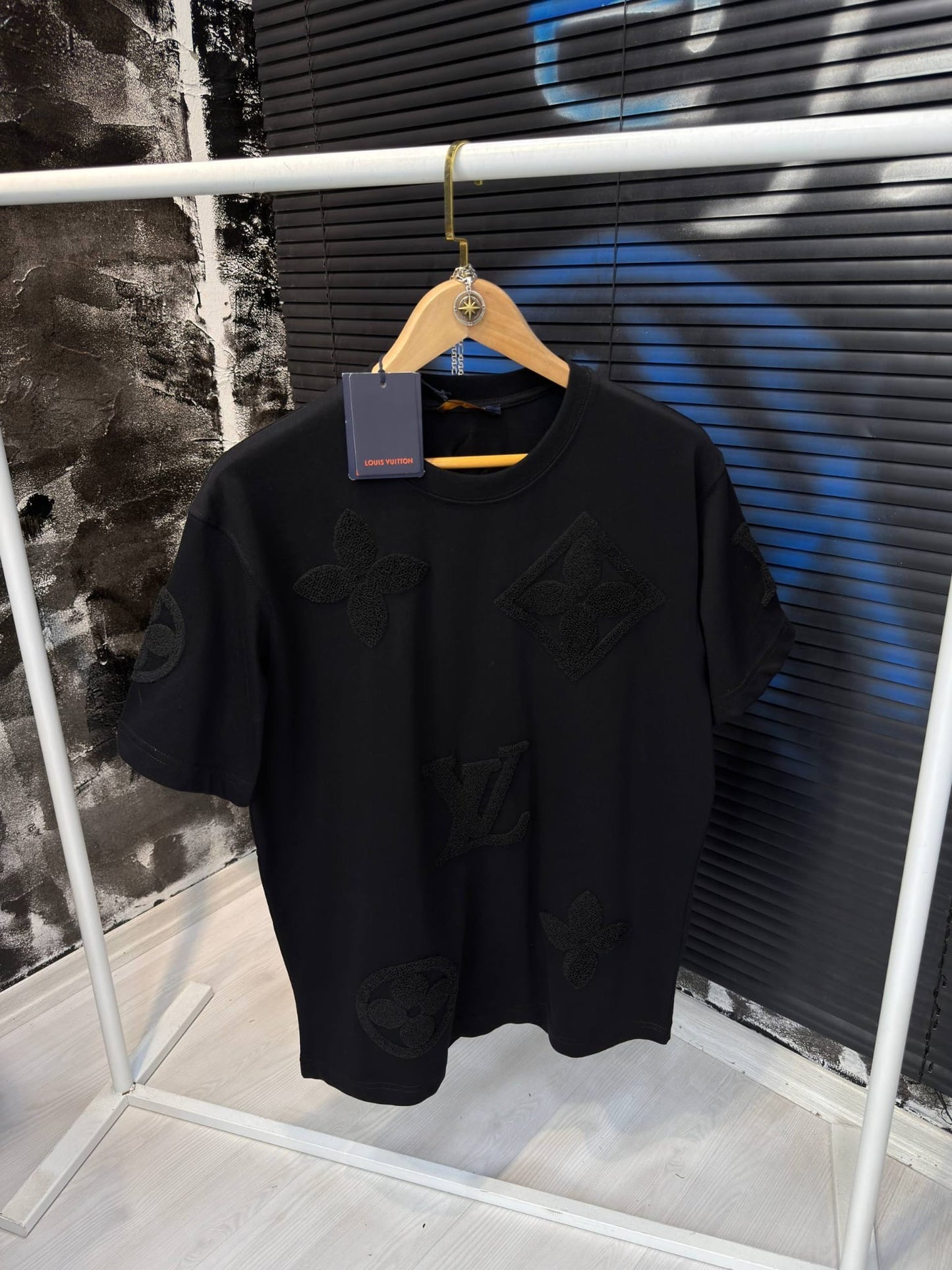 T-shirt LV 019