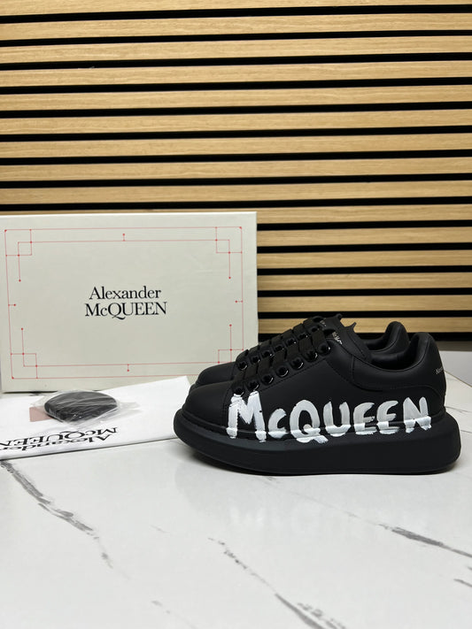 Alexander Mcqueen Graffiti Nera