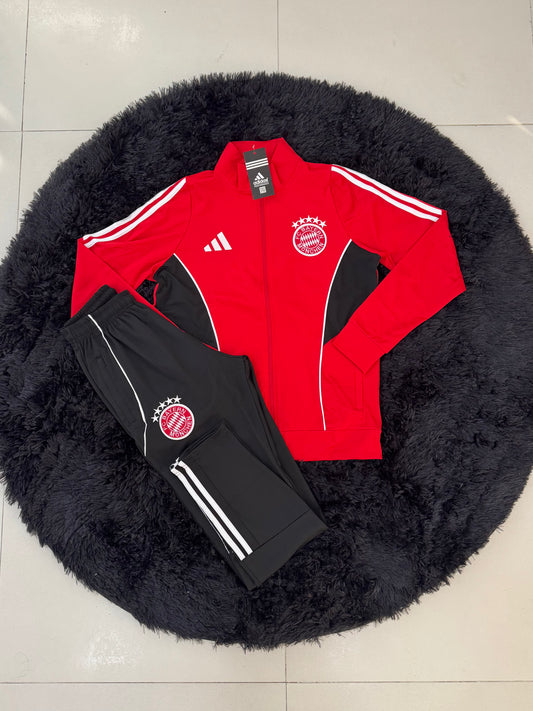 Tuta Bayern Monaco 002