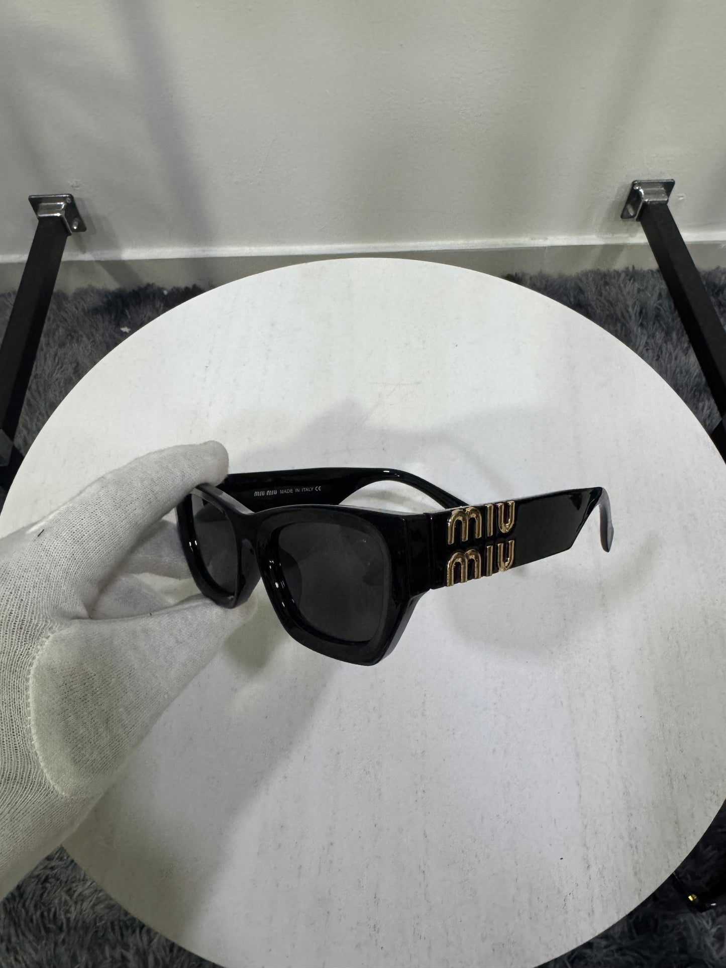 Occhiali da sole Miu Miu MU 09WS (1AB5S0)