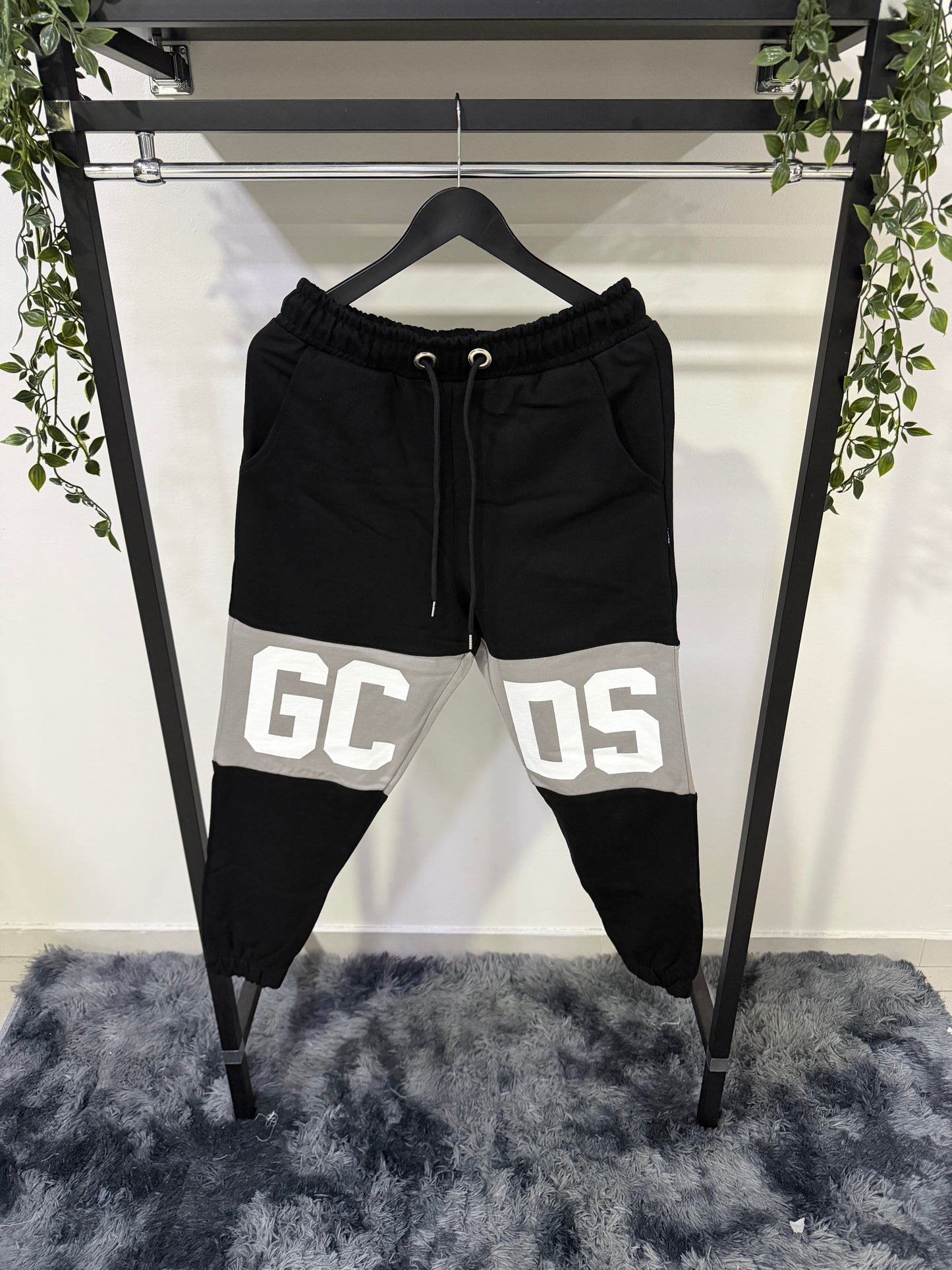 Pantalone GCDS