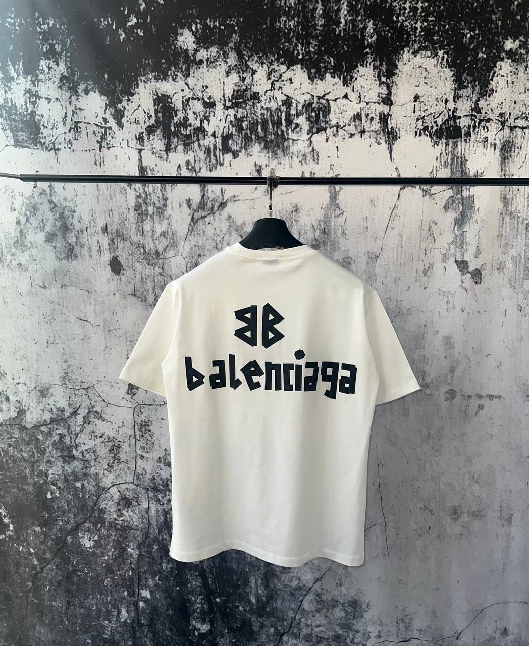 T-shirt Balenciaga "Tape Type"