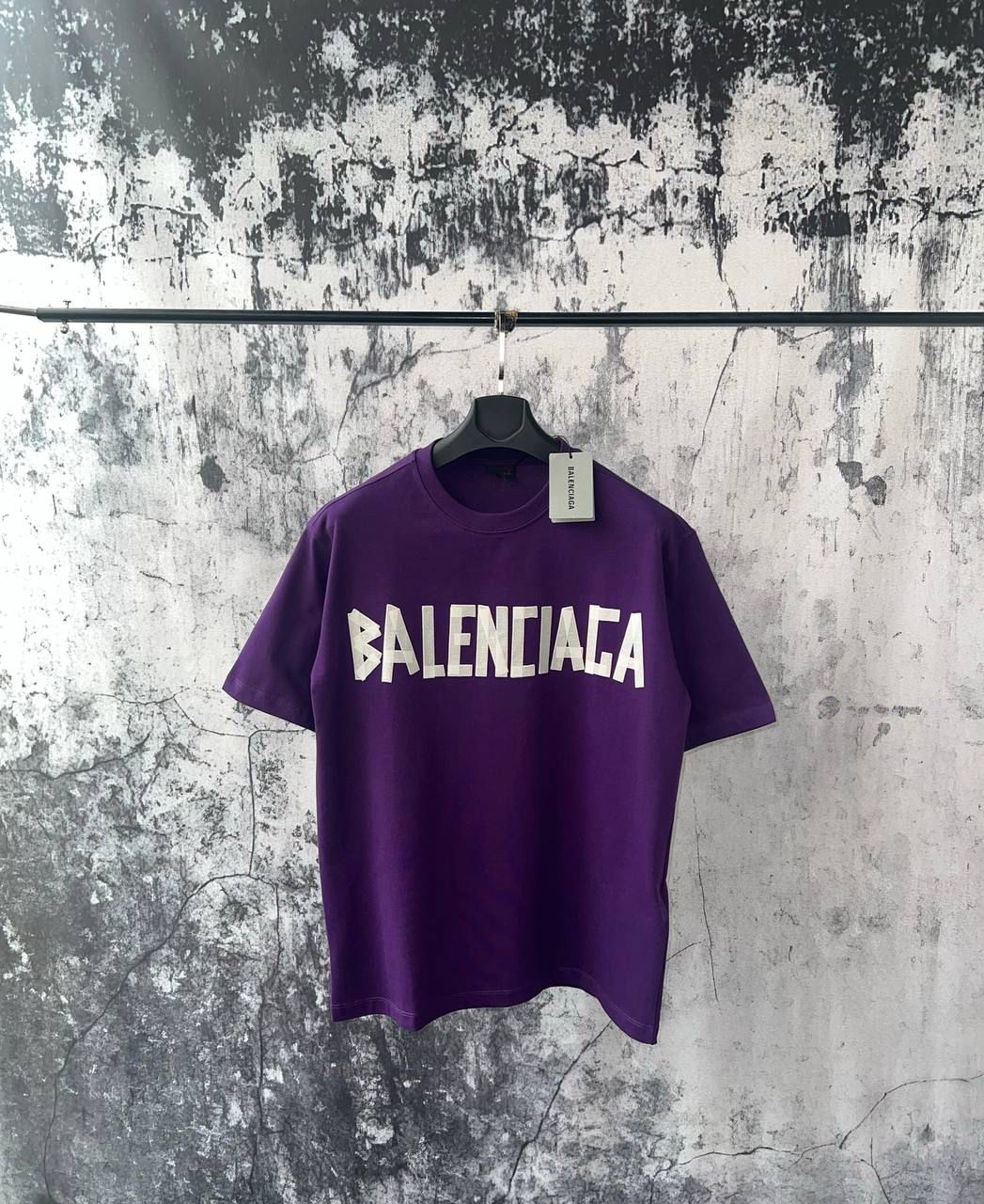 T-shirt Balenciaga "Tape Type"