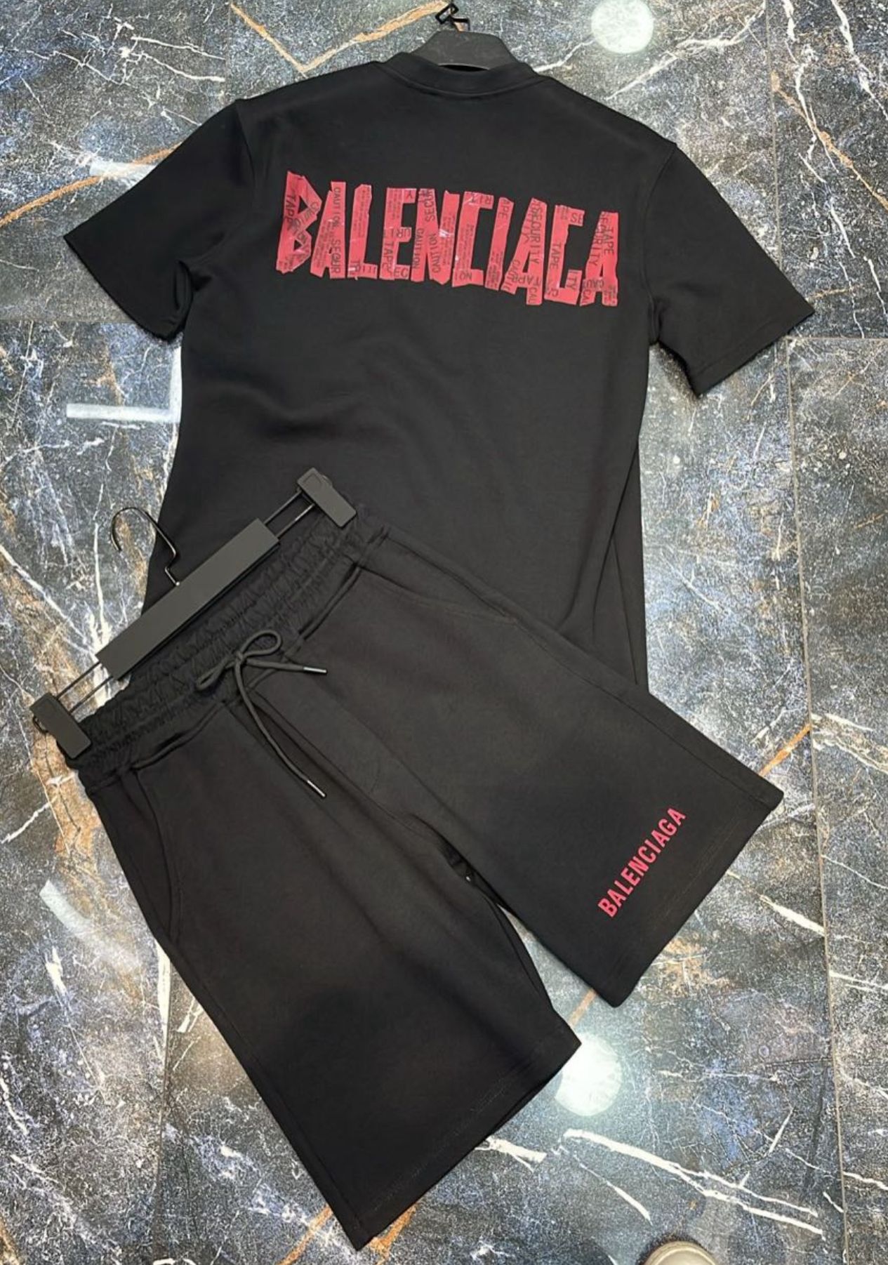 Coordinato Balenciaga "Caution"