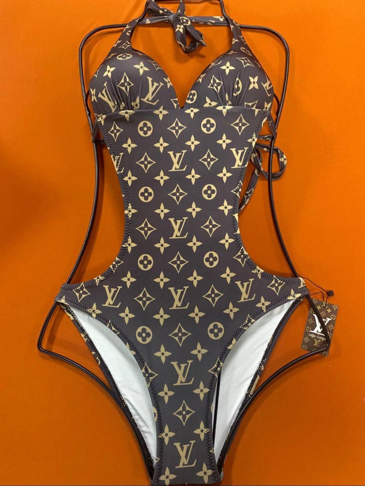 Costume Donna LV