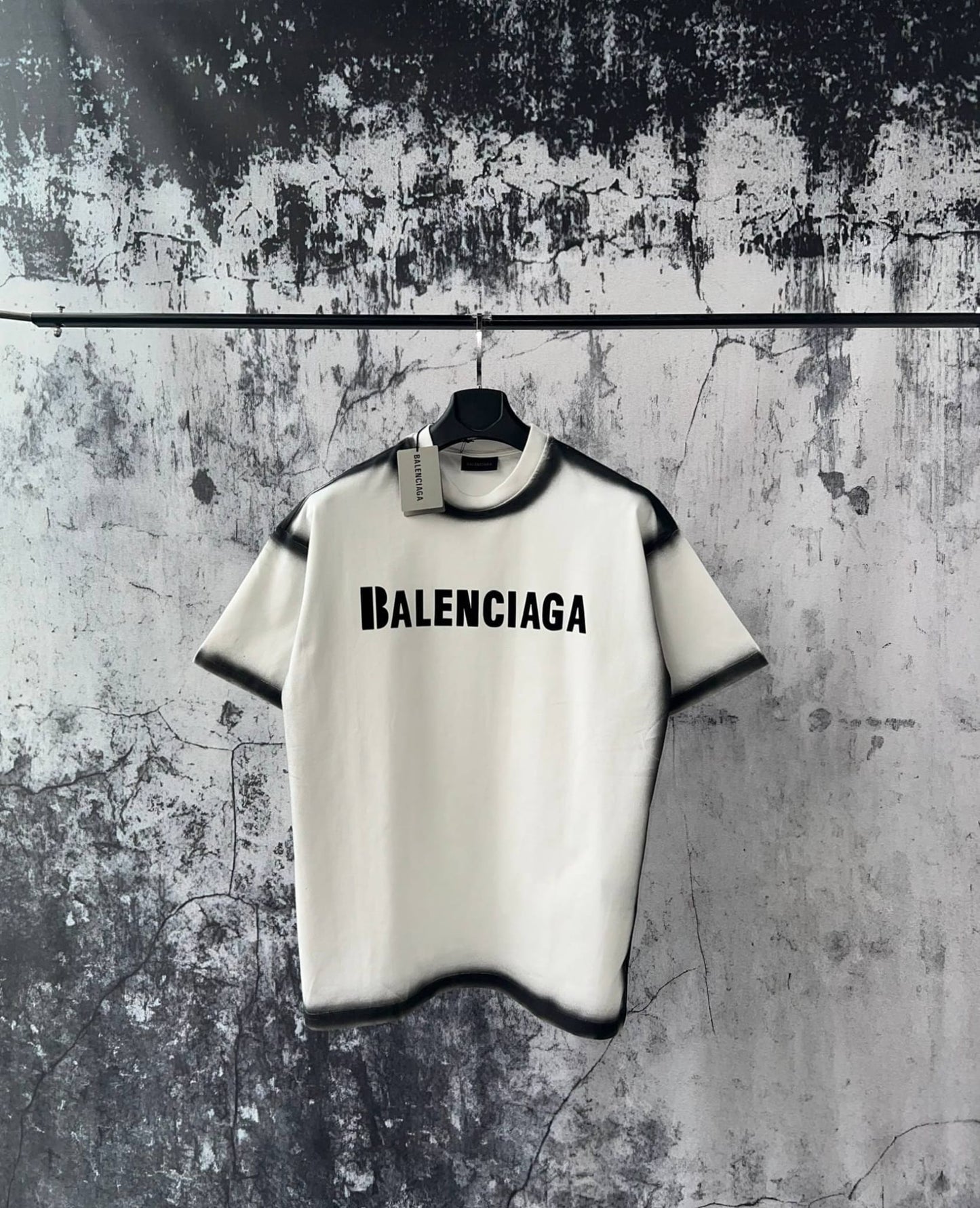 T-shirt Balenciaga 018