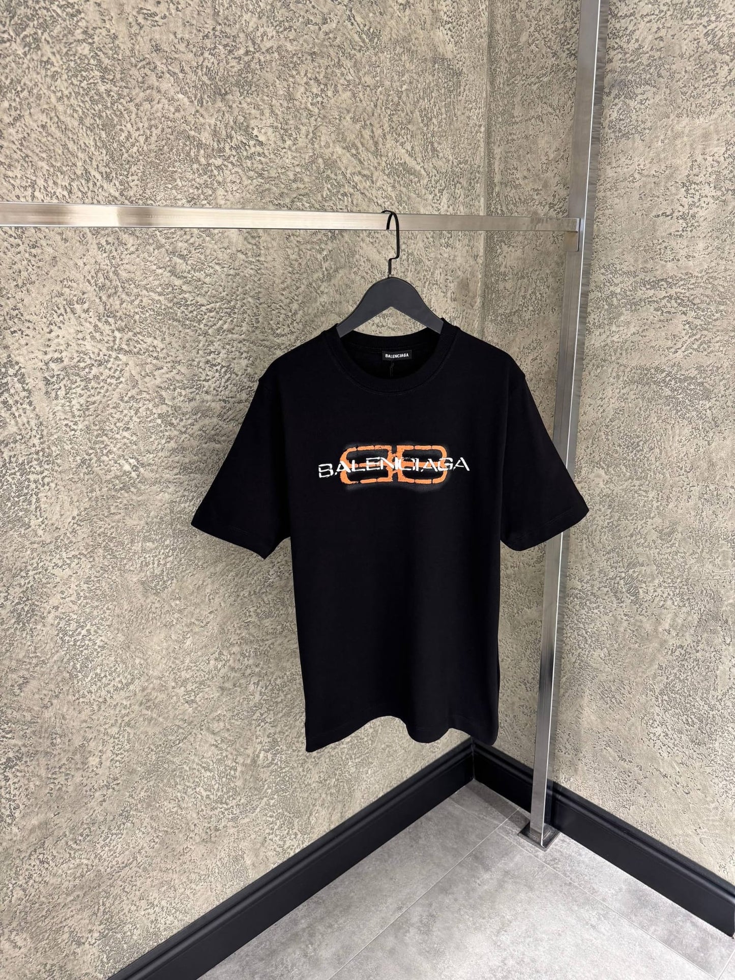 T-shirt Balenciaga 002