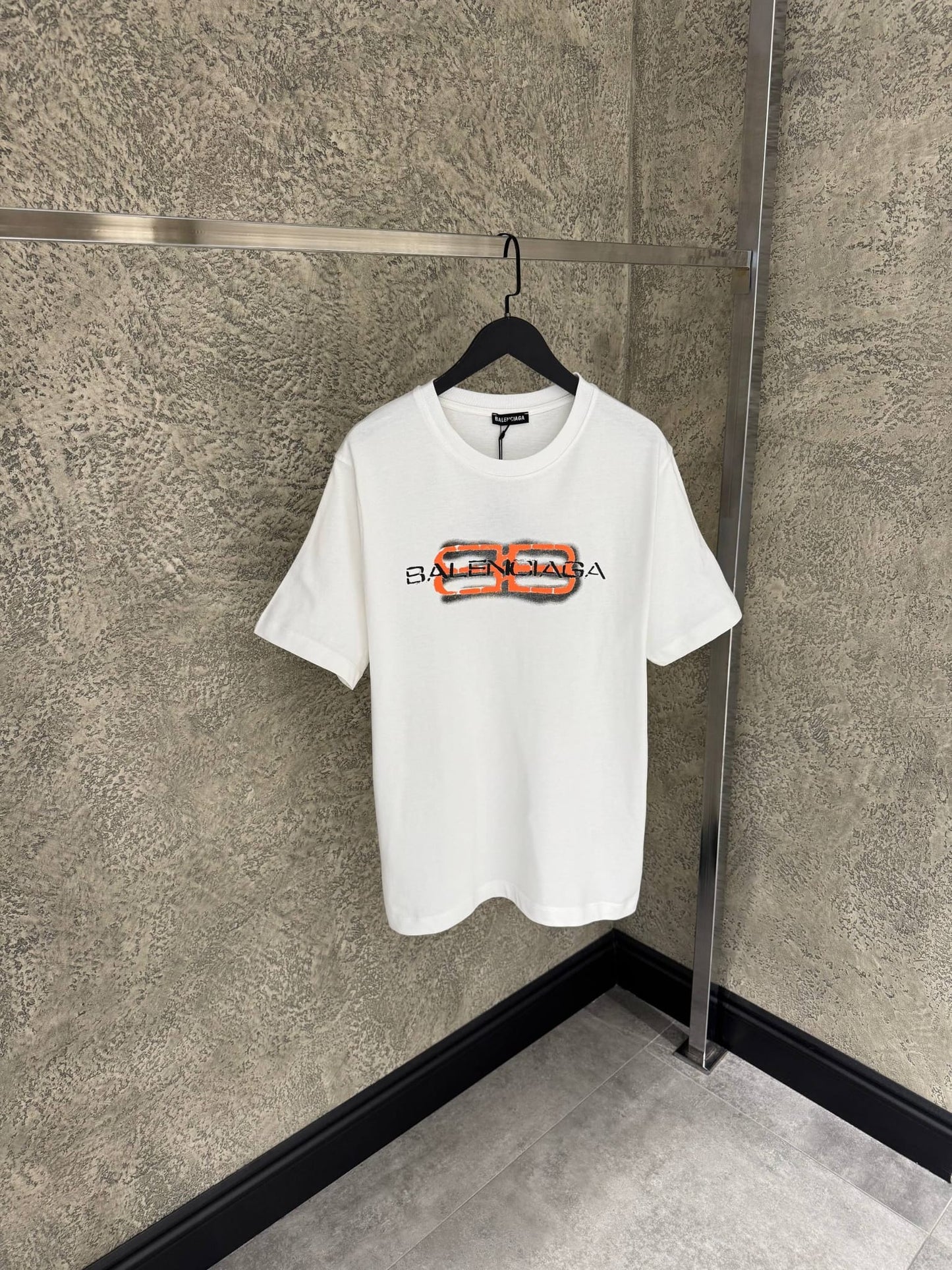 T-shirt Balenciaga 002