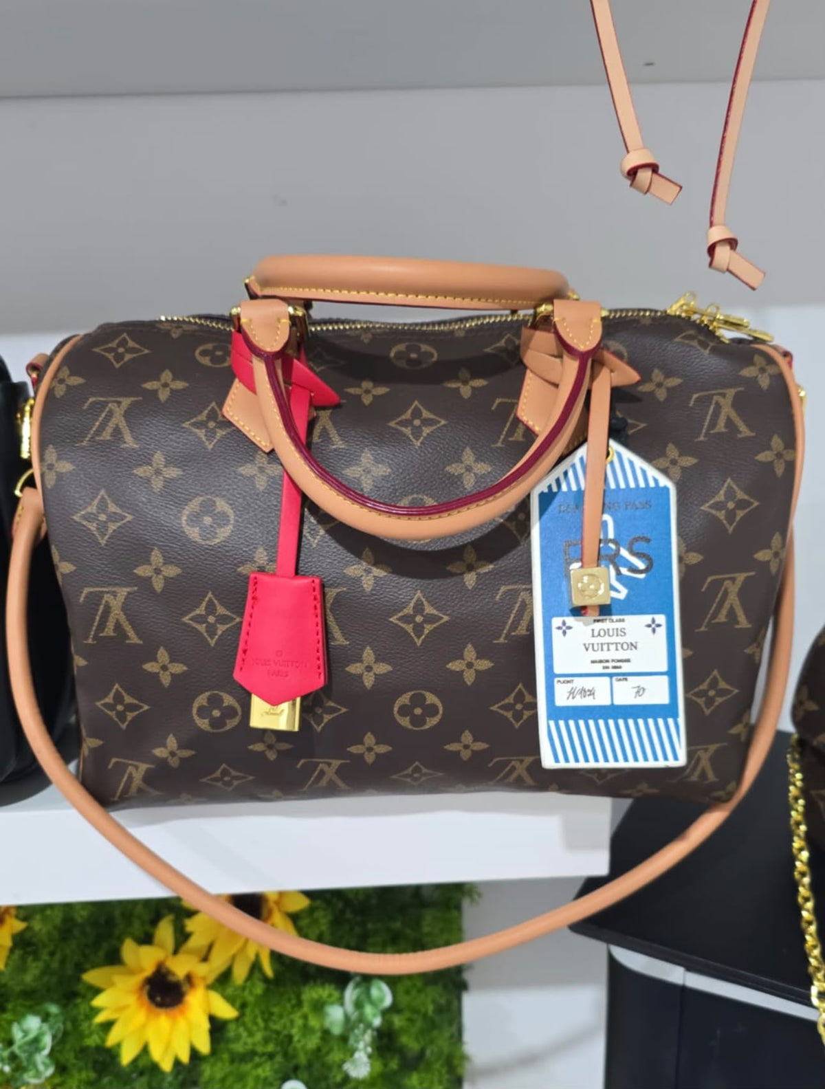 Borsa LV 010