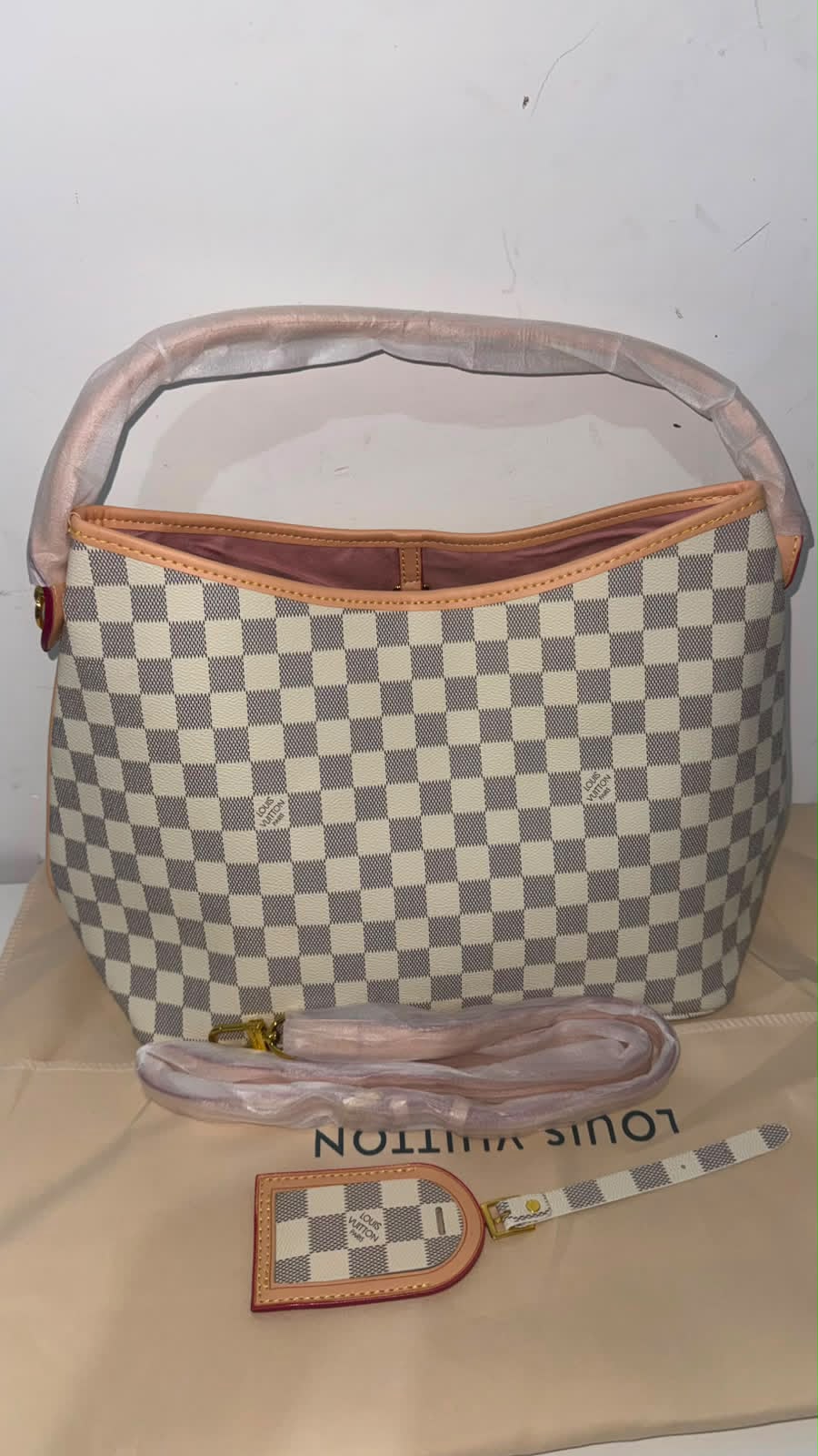 Borsa LV 017
