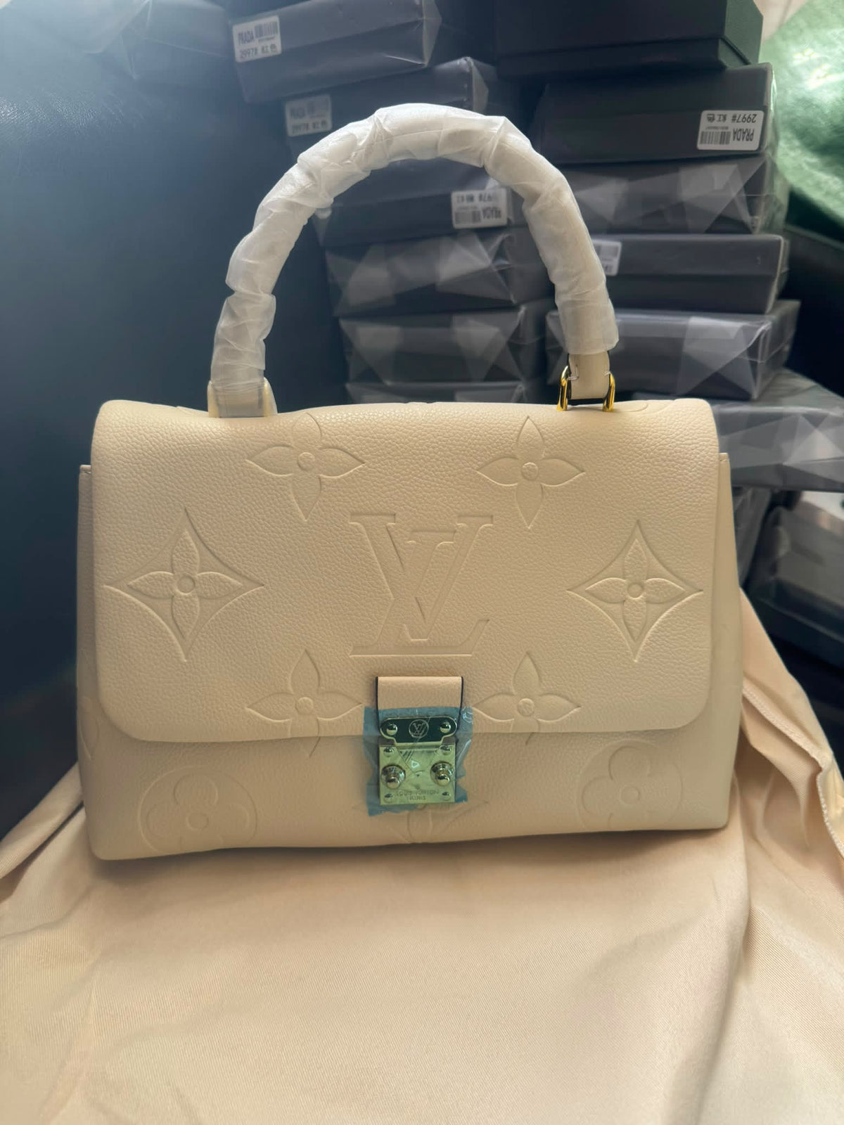 Borsa LV 025