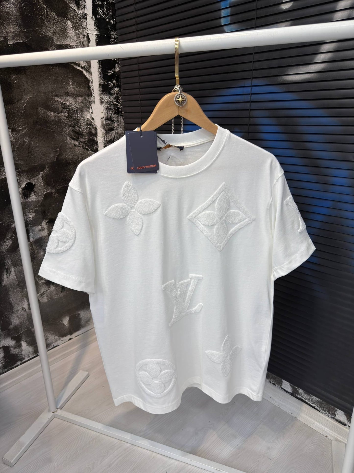 T-shirt LV 019
